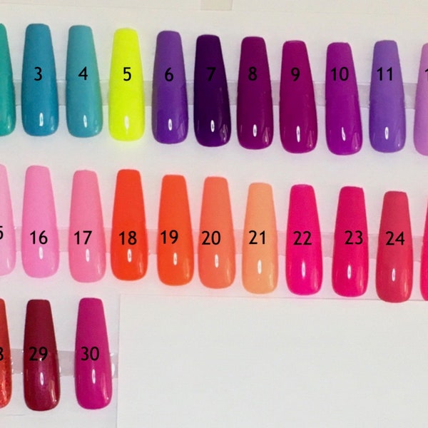 Couleur unie - Choisissez votre couleur - Press On Nails - 30 vernis gel différents - Brillant ou mat - Colle sur les ongles