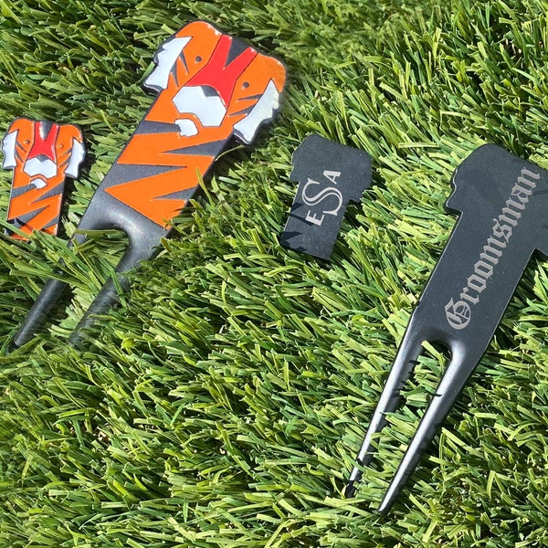 Custom Divot Tool Personalized Gifts for Him | Groomsmen Gifts Golf Ball Marker | Golf Accessories Golfer Gifts Christmas Gifts for Men Dad