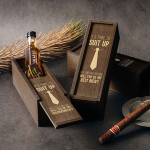 Personalized Groomsmen Proposal Box, Groomsmen Gift Box, Wooden Gift Box, Groomsmen Gifts [D]