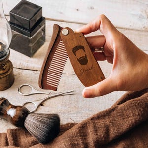 Mens Beard Comb Foldable, Pesonalized Gift for Him: Anniversary, Birthday, Wedding, Groomsmen