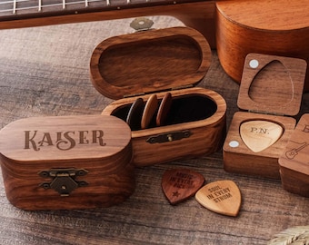 Personalized Wooden Guitar Picks Box,Engraved Wood Guitar Pick Holder,Guitar Pick Storage,Guitar Gift for Dad, Musician Gifts [GP]