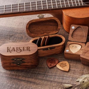 Boîte personnalisée en bois pour médiators, support de médiator en bois gravé, rangement pour médiator, cadeau guitare pour papa, cadeaux pour musicien [GP]
