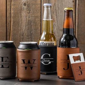 Trauzeugen Geschenke Personalisierte Groomsmen Coozie, gravierte Bier Flasche Halter Trauzeugen Vorschlag, Housewarming Geschenk für Ihn, Hochzeitsbevorzugung [D]