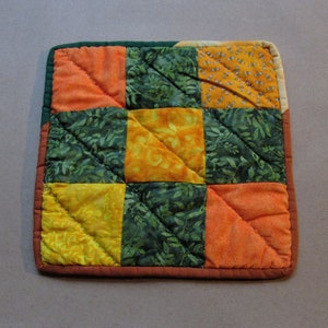 Patchwork florestal feito à mão + tapete de caneca acolchoado à mão com 9 remendos