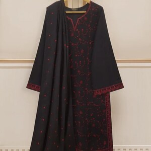 3 pc embroidered lawn .