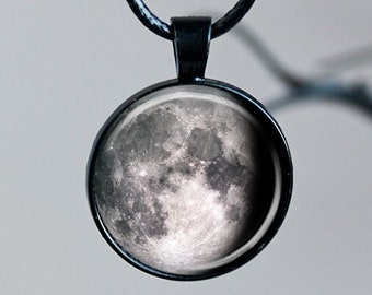 Waning Moon Necklace, Witchcraft Jewelry with Moon Magic Design, Pagan and Galaxy Pendant