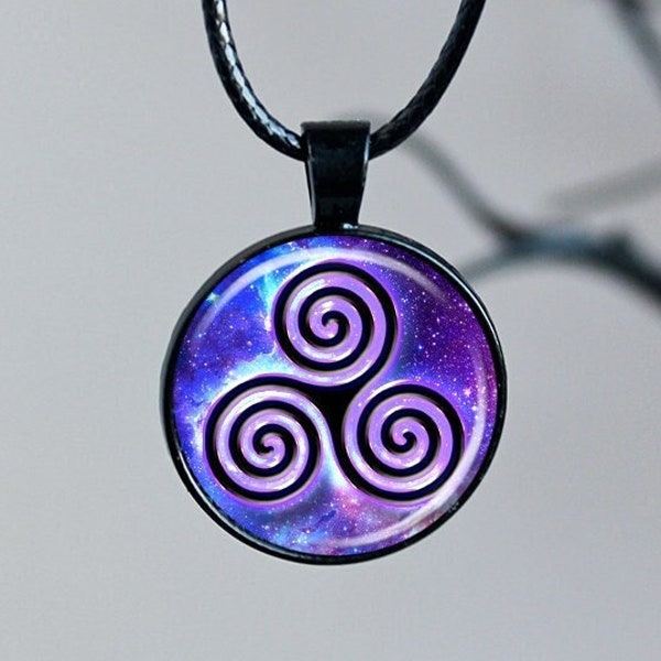 Trivulzio Necklace