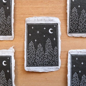 Un bosque de estrellas / Impresión linográfica original / Impresión en blanco y negro / Arte original / Impresión de bosque