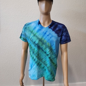 Green Stripe Tie Dye T Shirt Customizable Unisex Size M
