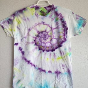 Purple Shell Spiral Tie Dye T Shirt Customizable Women&#39;s Size L