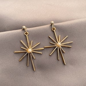 Gold-filled Star Earrings| Celestial Earrings| Geometric Earrings| Vintage Earrings