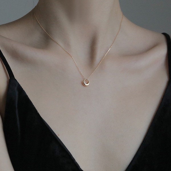 Simple Open Circle Necklace in 14k Gold Filled, Dainty Gold Circle, Karma Necklace, Eternity, Minimalism Necklace, Christmas Gift