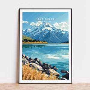 Poster de voyage sur le lac Pukaki, art mural néo-zélandais, impression néo-zélandaise du lac Pukaki, décoration d'intérieur, poster de voyage personnalisé, cadeaux d'anniversaire