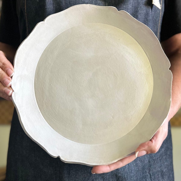 Scalloped Edge Dinner Plates Etsy