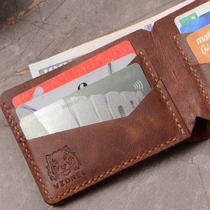 Leather Personalized Wallet /  Handmade Engraved Leather Wallet / Custom Wallet / Full Grain Leather Wallet / Anniversary Gift