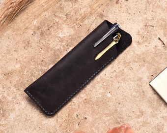 Handmade Full-Grain Leather Pen Case: Personalized Pencil Holder