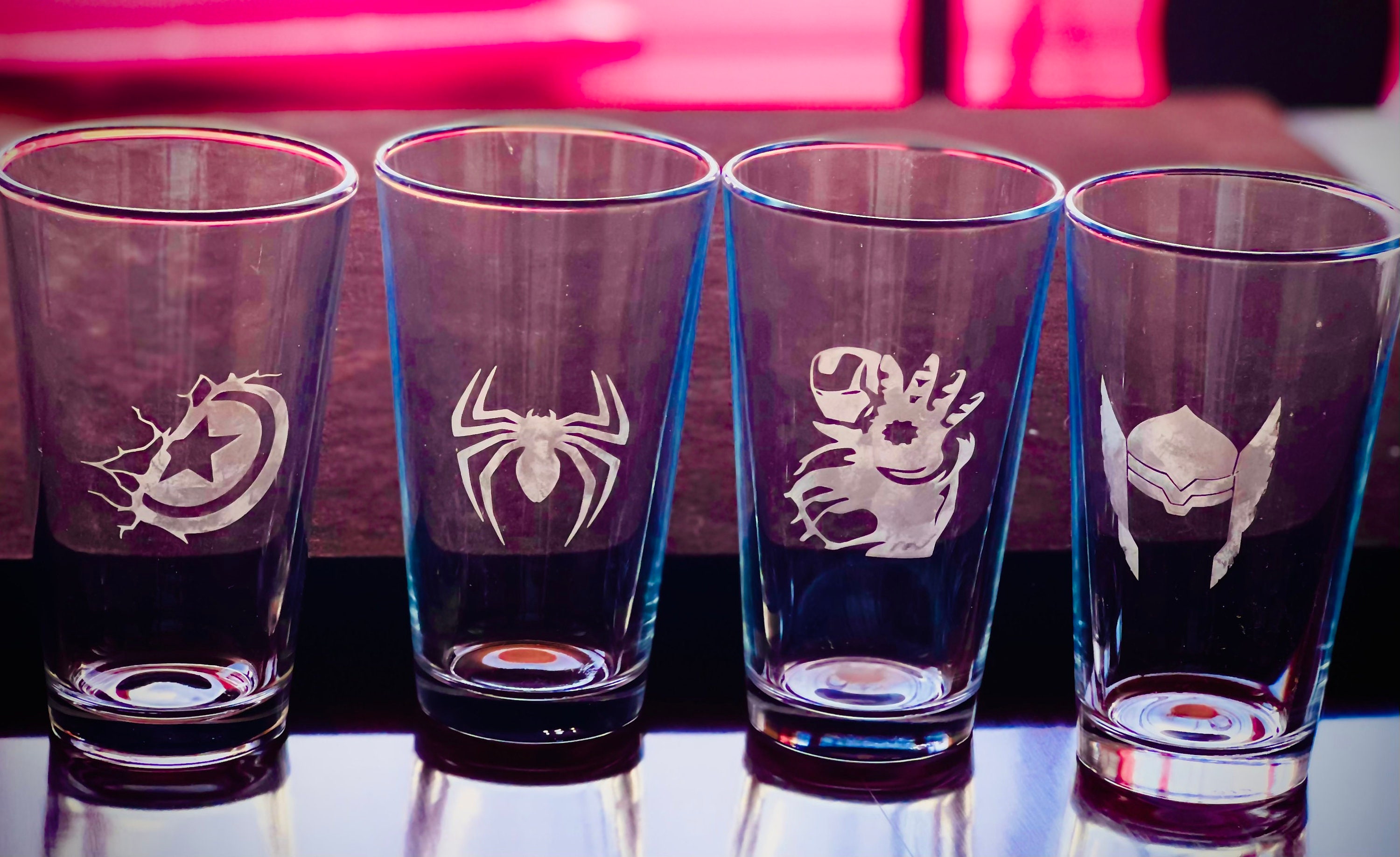 Avengers Pint Glass Set - 16 oz. Glass Capacity - Set of 4 Glasses -  Classic Shape