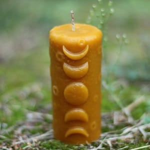 Beeswax pillar large candle with moon phases, different colours available, all natural candle hand-poured with jute wick
