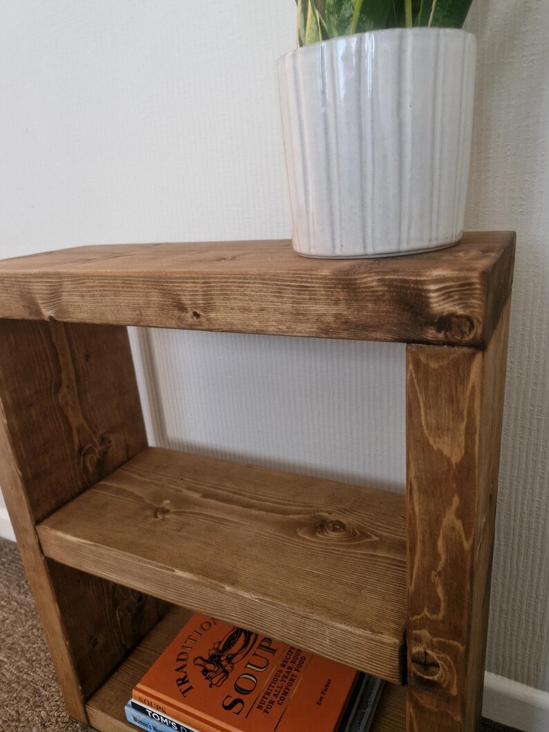 Rustic Solid Pine Side Table with Open Shelf Storage - Various Sizes & Colours Available bild 6