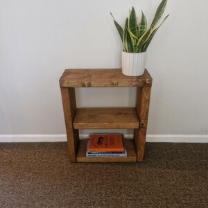 Rustic Solid Pine Side Table with Open Shelf Storage - Various Sizes & Colours Available bild 8