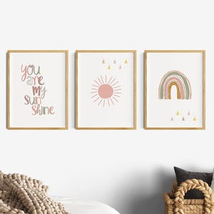 Kinderzimmer Poster Mädchen, Altrosa boho Bilderset, You are my sunshine, Regenbogen Sonne, Kinderposter Kinderspruch, Mädchenzimmer, Rosa