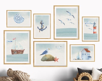 Wohnzimmer Deko Wand, Maritime Wandgestaltung Meer, Posterset Blau Hafen, Aquarell Küste, Anker, Möwen und Leuchtturm, 7er Collage, Wanddeko