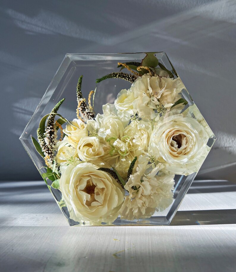 Brautstrauß Konservierung / bewahre deinen Hochzeitsstrauß / Hochzeit Andenken / Erinnerungsstück aus deinen Blumen / Resin Harz Bild 6