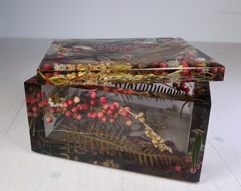 Jewelry box / jewelry box / dried flowers / real flowers / handmade / unique piece / eucalyptus / resin / unique