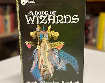 Um livro de feiticeiros por Ruth Manning-Sanders 1975 Piccolo Edition Vintage Fantasy Paperback Book