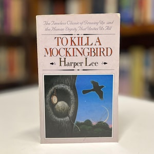 To Kill A Mockingbird by Harper Lee Vintage Paperback Book 1982 Edition