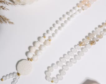 Collar Mala de piedras preciosas - Coral, sodalita y cuarzo anudados a mano