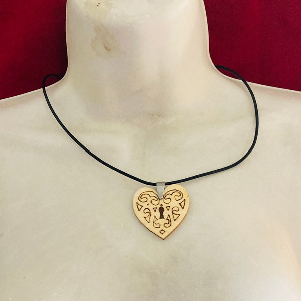 Ornate Heart Submissive Day Collar