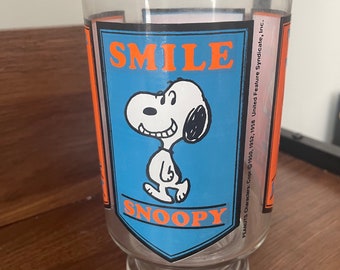 Vintage Snoopy Peanuts Rare 30oz Love Drives Me Crazy Vase Vintage Snoopy Peanuts Rare 30oz Love Drives Me Crazy Vase