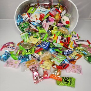 Boîte de bonbons japonais / Bonbons japonais mystères / Bonbons Kawaii surprise / Cadeaux de Noël