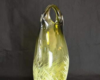 Mid-Century Art Glass Vase: Retro Chartreuse Green, White Splatter