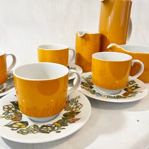 1970&#39;s Royal Doulton vintage Forest Flower pattern tea set comprising four cups, four saucers, creamer, large milk jug one coffee pot