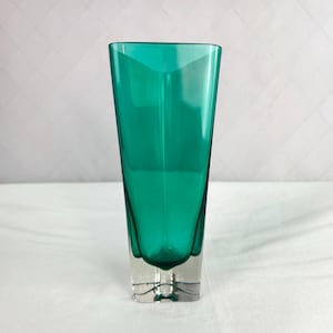 Vintage Polish Krosno Emerald Green Triangular Vase Circa 1980-90