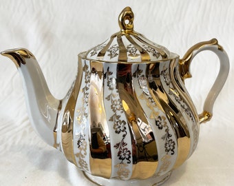 Vintage Sadler vier Tassen Porzellan Teekanne mit Elfenbein und Goldwirbeln, hergestellt in England um 1940