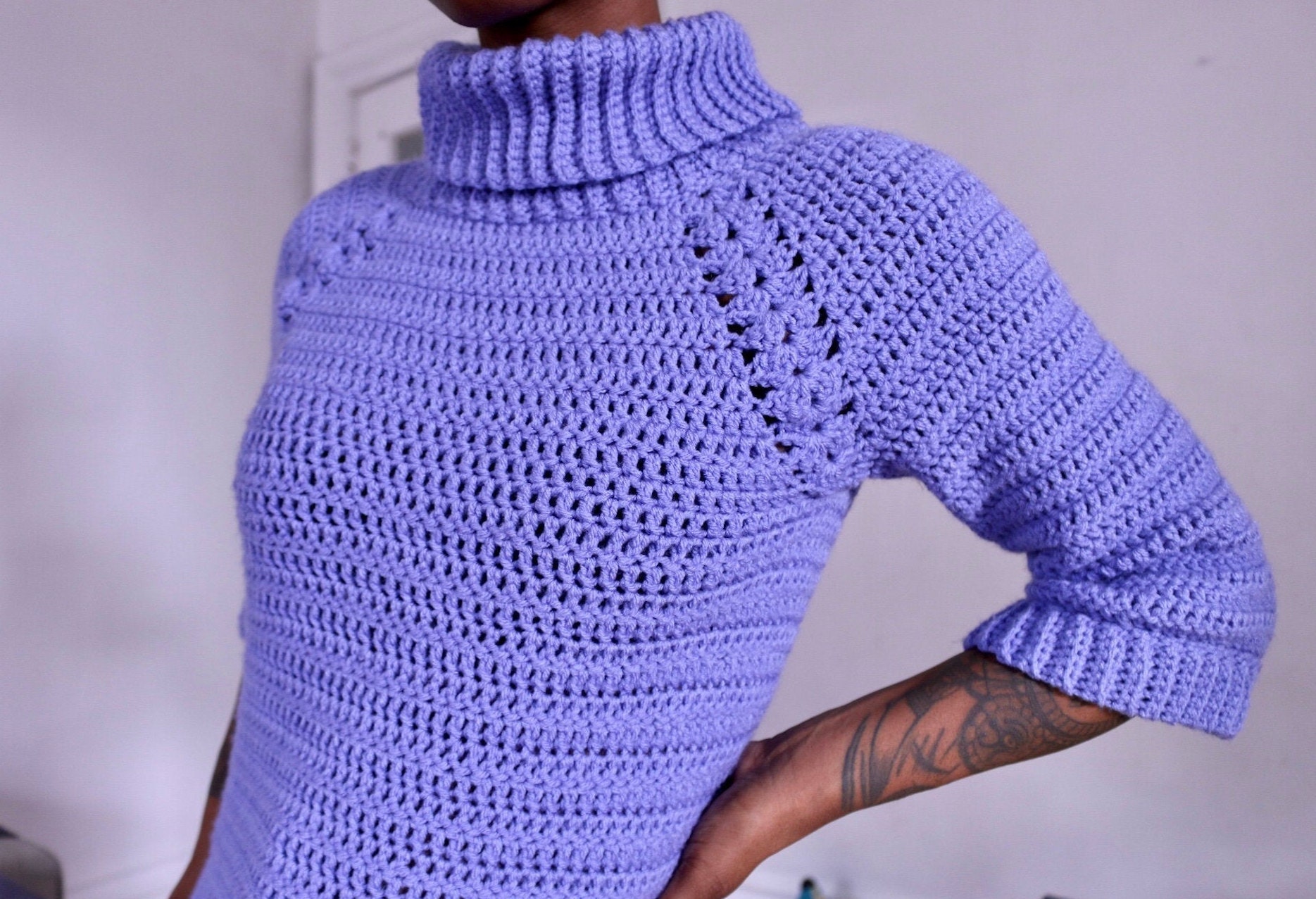 40 Turtleneck Crochet Patterns for Cozy Layers, Modern Pullovers, and Textured Necklines 25 Crochet Raglan Simple Turtleneck +Video