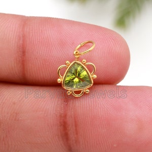 Natural Peridot Gold Charm, 18k Solid Gold Charm, AA Peridot Charm, Gold Charm, Charm Necklace, Handmade Gold Charm, Gift for Her