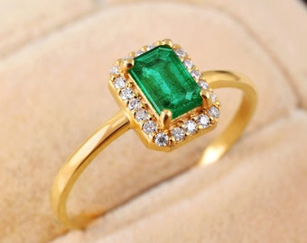 Anillo de oro macizo con esmeralda natural, anillo de oro macizo de 18 quilates con halo de diamantes y esmeralda, regalo de aniversario, anillo de oro con esmeralda, piedra natal de mayo, joyería de regalo