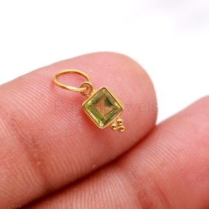 Natural Peridot Charm, 18k Solid Gold Charm, Peridot Charm, Gold Charm, Charm Pendant, Charm Necklace, Handmade Gold Charm, Gift for Her