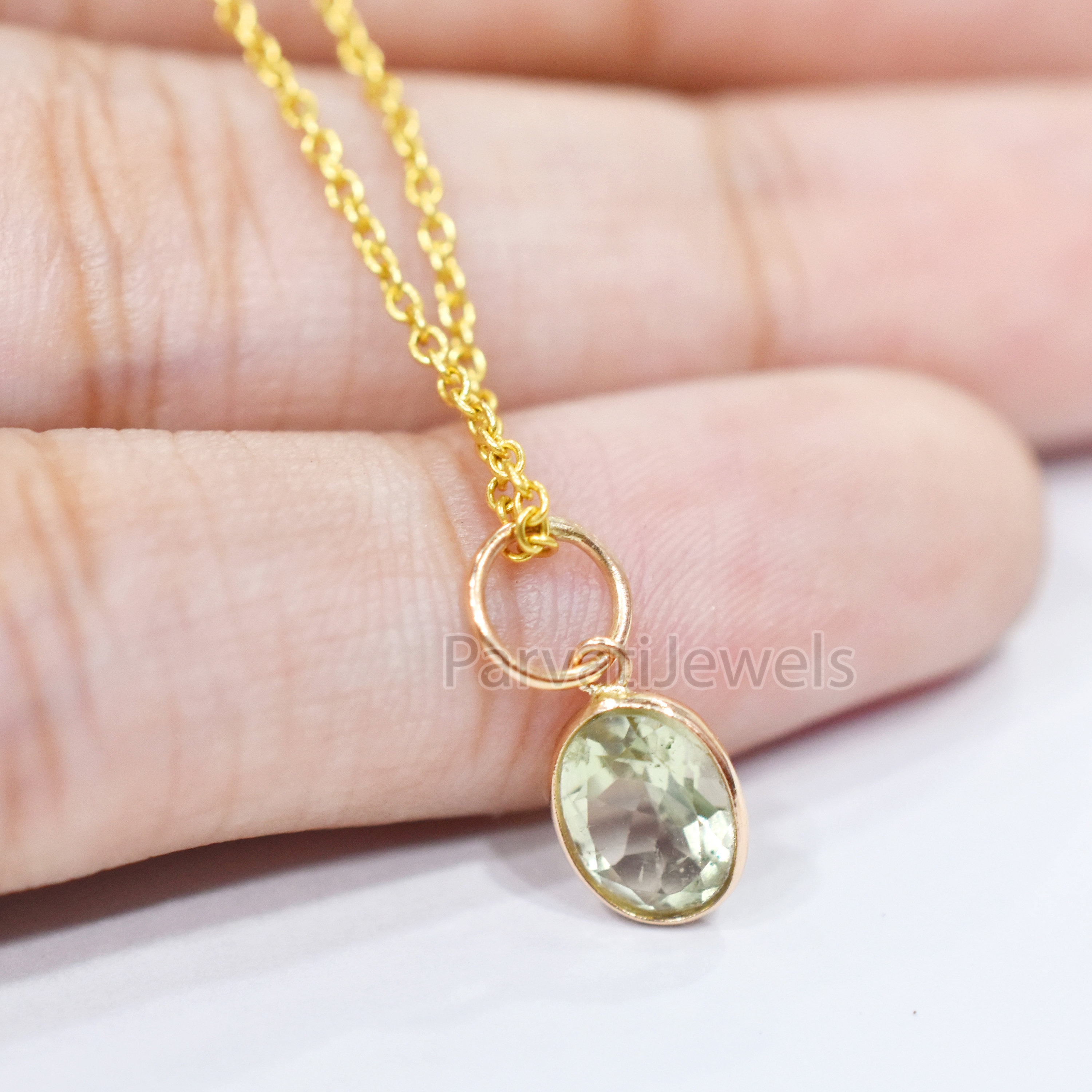 ナチュラルグリーンアクアマリンチャーム、ソリッドゴールドチャーム