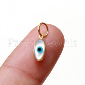 Evil Eye Charm, 18k Solid Gold Charm, natürlicher Perlmutt Gold Charm, Charm Halskette, Charm Anhänger, handgemachter Gold Charm, Geschenk für sie