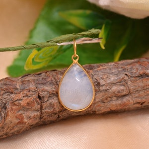 Natural Rainbow Moonstone Charm, 18k Solid Gold Charm, Moonstone Charm, Gold Charm Pendant, Handmade Charm, 7x10 & 8x12 Pear Charm Pendant