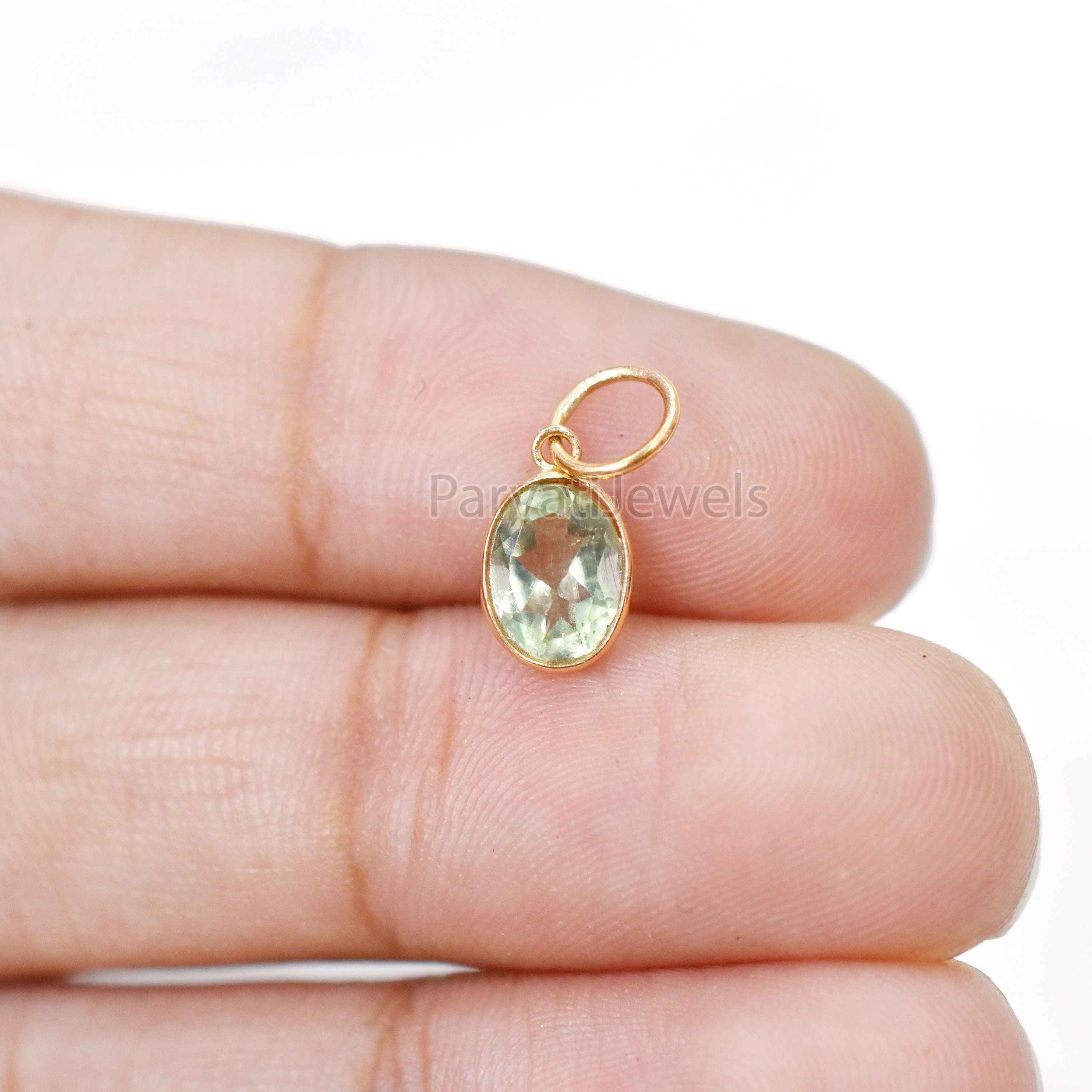 18金アクアマリンチャーム ナチュラルグリーンアクアマリンチャーム、ソリッドゴールドチャーム