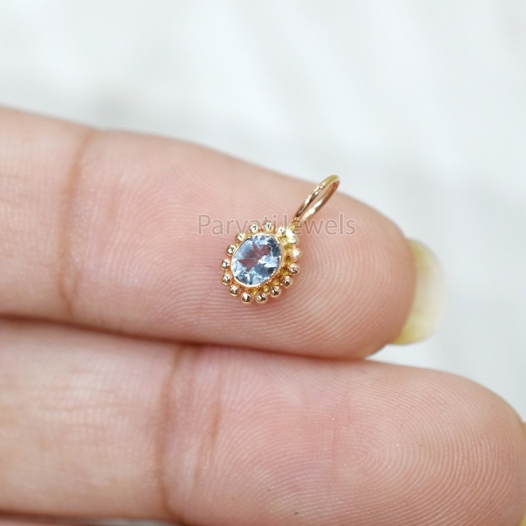 Classic Aquamarine 3mm Bracelet - Signature Cross Gold Charm main image 0
