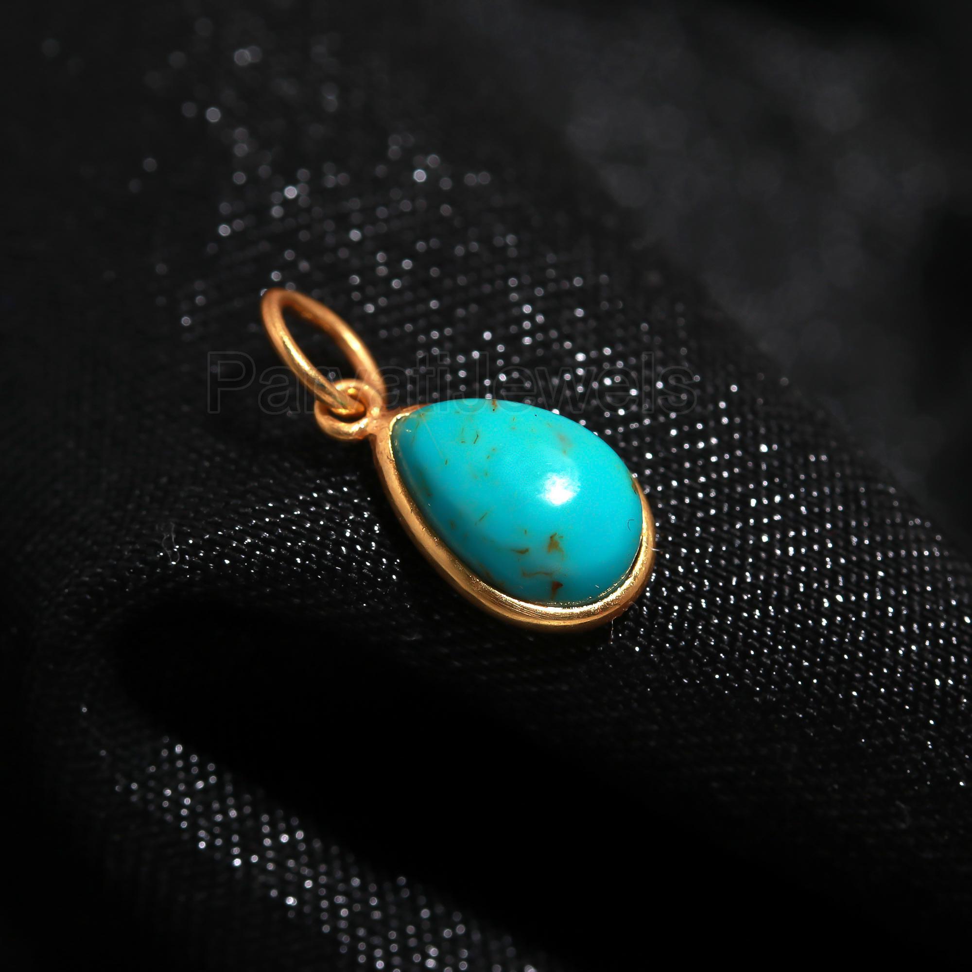 天然スリーピングビューティーターコイズ18Kゴールドチャーム