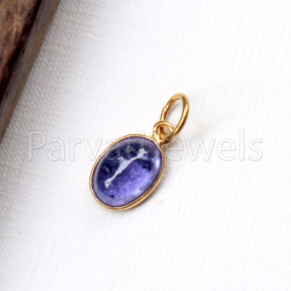 Tanzanite charm 2024