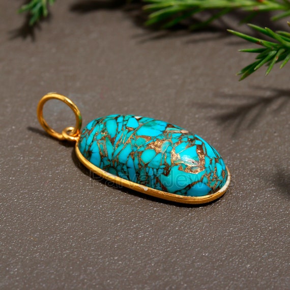 Pendentif breloque turquoise naturelle en or massif 18 carats, breloque en or massif 18 carats, pendentif breloque fait main délicat en turquoise, pendentif or turquoise - France